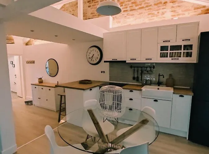 Plane Tree House