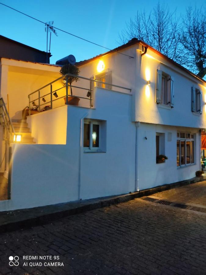 Plane Tree House Villa