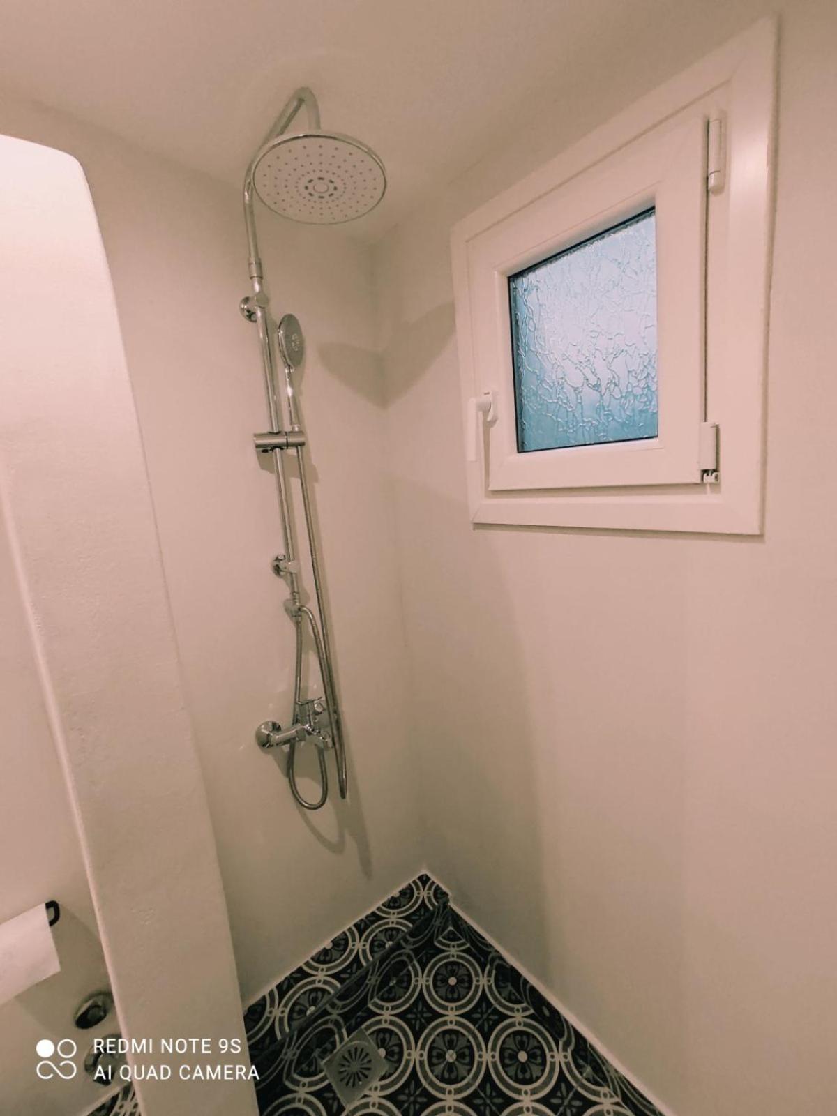 Plane Tree House Villa