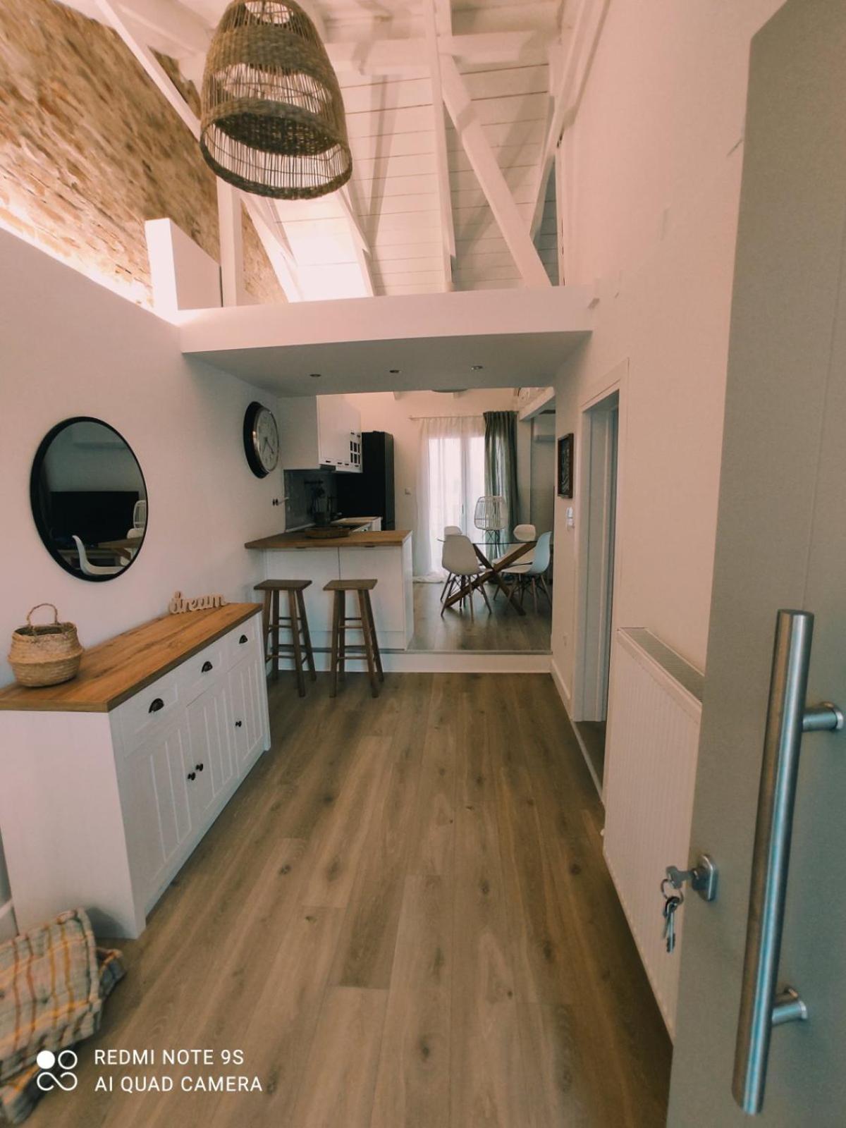 Plane Tree House Villa Proti